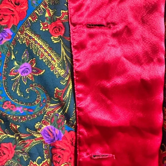 Vintage Victoria Secret Floral Red Robe - Picture 14 of 15